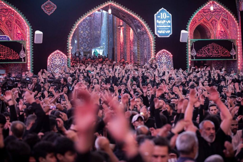 Mourners in Karbala